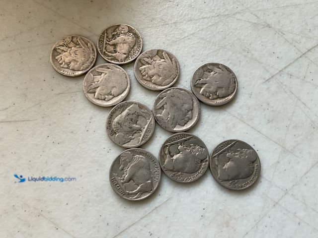 Lot 49-5350431 - LOT OF 10 VINTAGE BUFFALO NICKELS VARIOUS YEARS