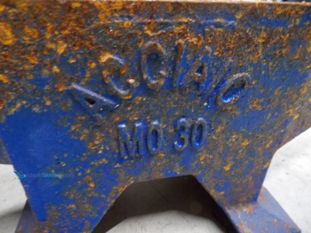 Lot 49-1971771 - 1 Acciaio MD 30 Anvil  Acciaio MD30 Blacksmith Anvil Used In Poor Condition, Does Have Some Ware And...