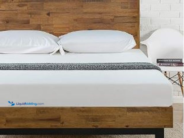 Lot 49-3464346 - ZINUS Tricia Wood Platform Bed Frame with Adjustable Headboard, Wood Slat Support with No Box Spring...