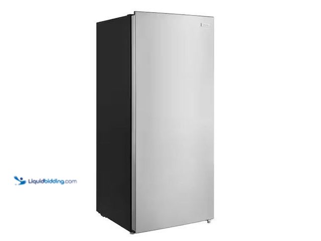 Lot 49-5545725 - Vissani
7.1 cu. ft. Manual Defrost Convertible Upright Freezer in Stainless Steel Look, Garage Read...