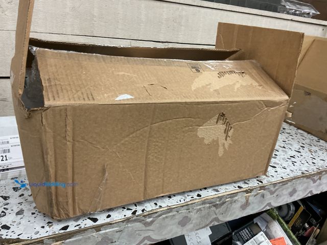 Lot 49-5489119 - Staning baby bathtub. Unused with hardware.