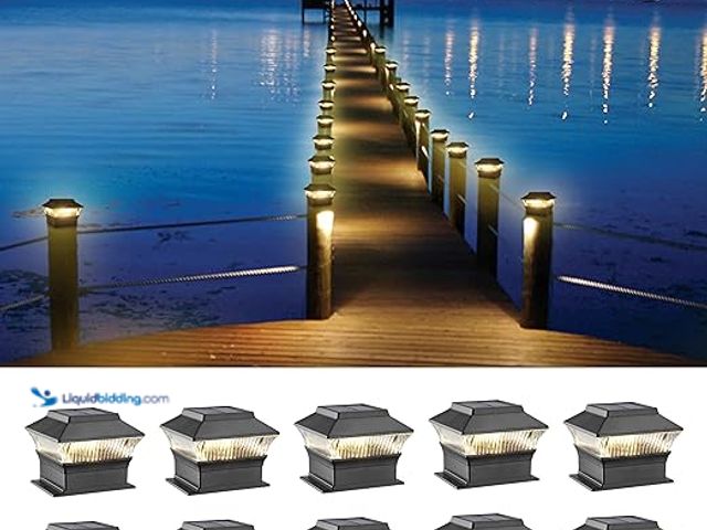 Lot 49-5479104 - MOON-DE-AGE 4x4 4x6 Fence Lights Solar Powered, Outdoor Post Cap Lights Yard Deck Garden Patio Mailb...