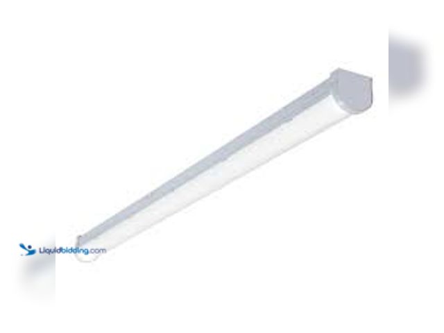 Lot 49-5448949 - Metalux SLSTP 4 ft. Selectable CCT and Lumen LED Striplight 2/4/55L 35/4/5K UNV DIM. Model # 4SLSTPS...