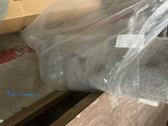 Lot 49-5484591 - 10x8 Area Rug Used