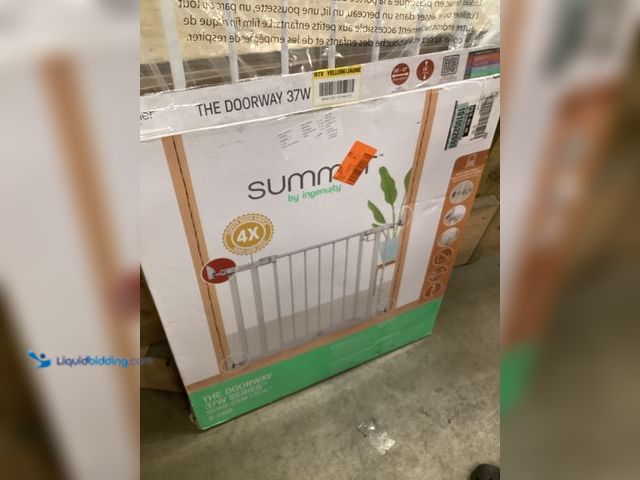 Lot 49-5415022 - INGENUITY The Doorway 37W Series Pet and Baby Gate with Quad Cam Lock, Pressure or Hardware Mounted,...