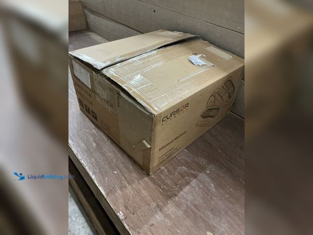 Lot 49-5487705 - CURSOR FITNESS Elliptical Machine (tested works) Unused