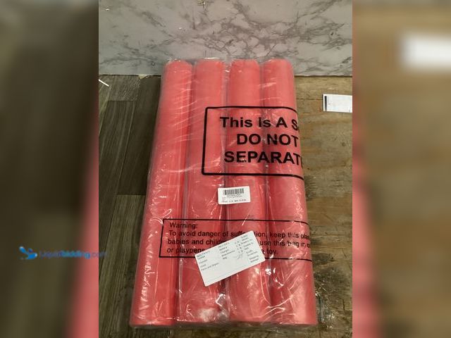 Lot 49-5415128 - PREBOUN 4 PCS 40 IN Plastic tablecoth for parties/banquets.