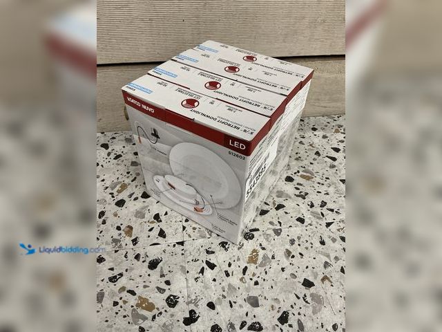 Lot 49-5543895 - QTY 4- 8WLED/DLR/5-6/5CCT/E/RND/WH, Model #S12602, unused.