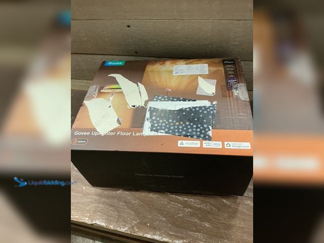 Lot 49-5487421 - Govee Uplighter Floor Lamp for Living Room, RGBIC Ripple Projector, Floor Lamp for Bedroom, Compatib...