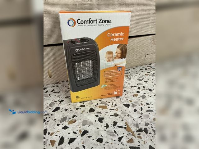 Lot 49-3532209 - 5125 BTU Ceramic Electric Furnace with Thermostat and Fan. Model #0075877004420. New