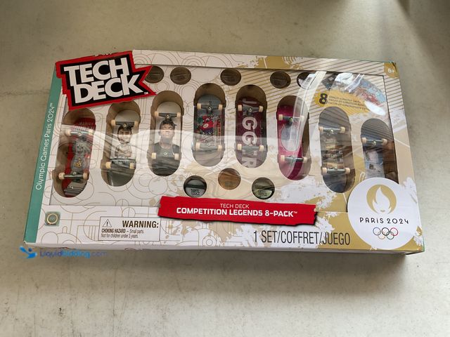 Lot 49-1830761 - COLLECTIBLE TECH DECK PARIS 2024 COMPETITION LEGENDS 8-PACK IN ORIGINAL PACKAGE #COINS0219