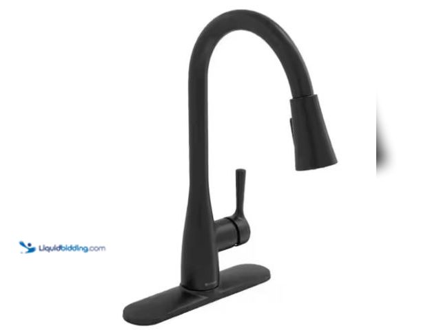 Lot 49-5574093 - HD67726W-1510H Single-Handle Pull-Down Sprayer Kitchen Faucet in Matte Black. Unused with attachment...