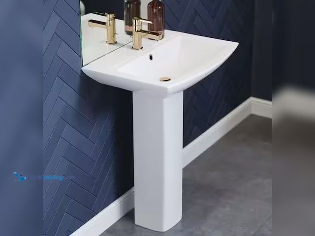 Lot 49-1576772 - Swiss Madison Sublime Pedestal Bathroom Ceramic Vessel Sink Round Single Faucet Hole in White Model ...