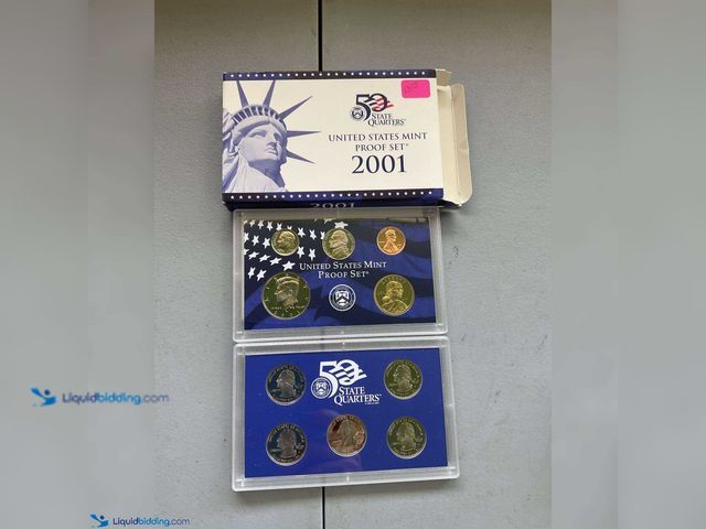 Lot 49-1801056 - NICE 2001 UNITED STATES MINT PROOF SET 10 COINS