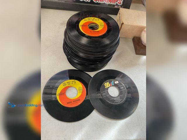 Lot 49-3503545 - Other LOT OF 60+ PRE-OWNED VINYL 45 RPM RECORDS VARIOUS GENRES AND TITLES INCLUDING MERLE HAGGARD, P...