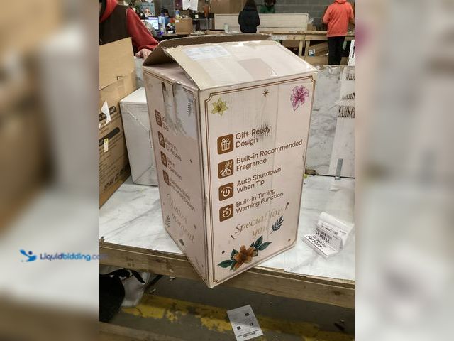 Lot 49-5475932 - Luxury Towel Warmer. Unused