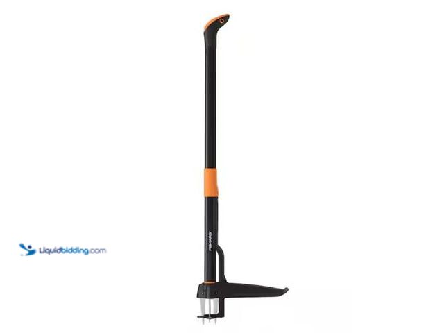 Lot 49-2005954 - Fiskars 34 in. Stand up 4 Claw Long Handle Weed Puller Tool; Heavy Duty Garden, Lawn and Dandelion W...