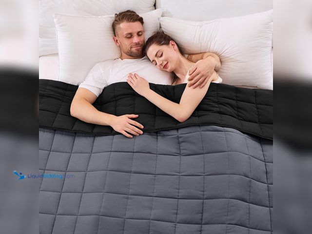 Lot 49-3565851 - King Size Weighted Blanket for Adults (30 lbs, 80” x 87”, Grey& Black) Cooling Heavy Blanket for Sle...