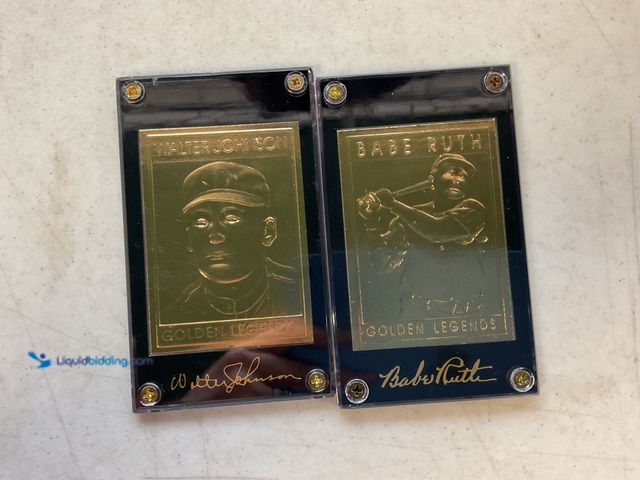 Lot 49-1505282 - COLLECTIBLE LOT OF 2 GOLDEN LEGENDS BASEBALL 22K GOLD FOIL CARDS INCASED AND NUMBERED INCLUDING WALT...