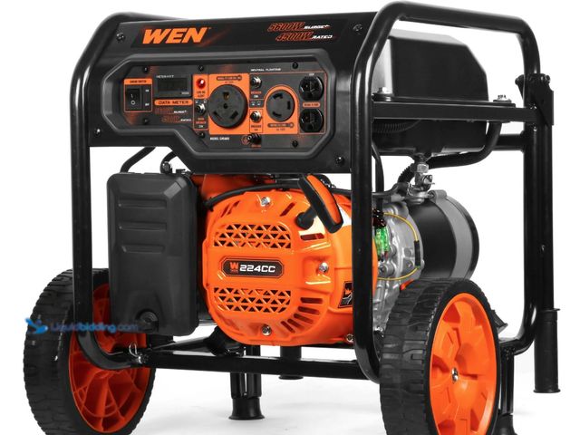 Lot 49-2001302 - WEN 5,600-Watt Portable Generator with Wheel Kit, 224cc, Transfer-Switch, and RV-Ready, Model # GN56...