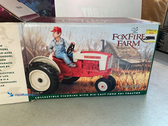 Lot 49-1505516 - COLLECTIBLE ERTL COLLECTIBLES 1995 FOX FIRE FARM DIECAST FORD 901 TRACTOR IN ORIGINAL BOX #COINS1211
