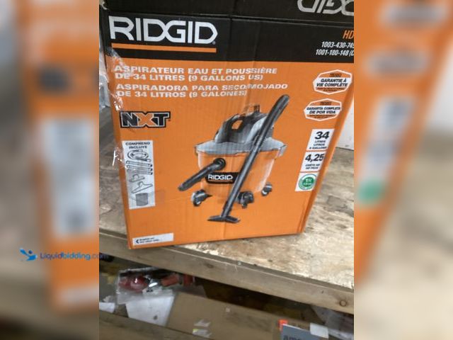 Lot 49-5448296 - RIDGID 9 Gal. 4.25 Peak HP NXT Shop Vacuum Wet Dry Vac. Model: HD0900. Used