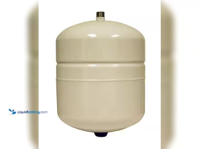 Lot 49-1518205 - Everbilt 4.5 gal. Thermal Expansion Tank Model # EF-TET-4T, Slightly Used, Missing Tank Cover  Ref#H...