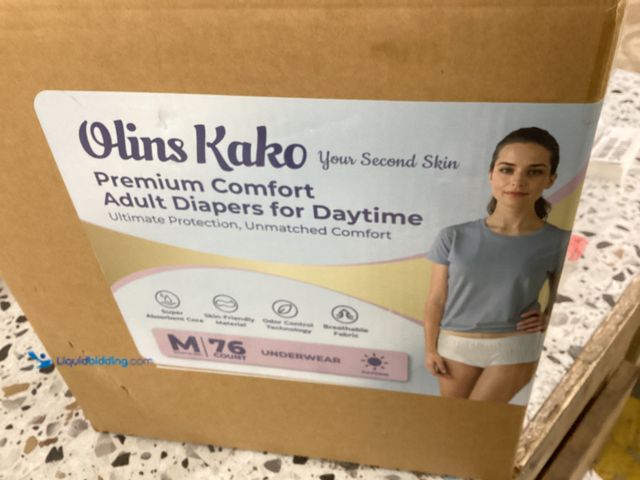 Lot 49-5486703 - Olins Kako Adult Diapers for Daytime, Medium 76 Ct Item is Factory Sealed