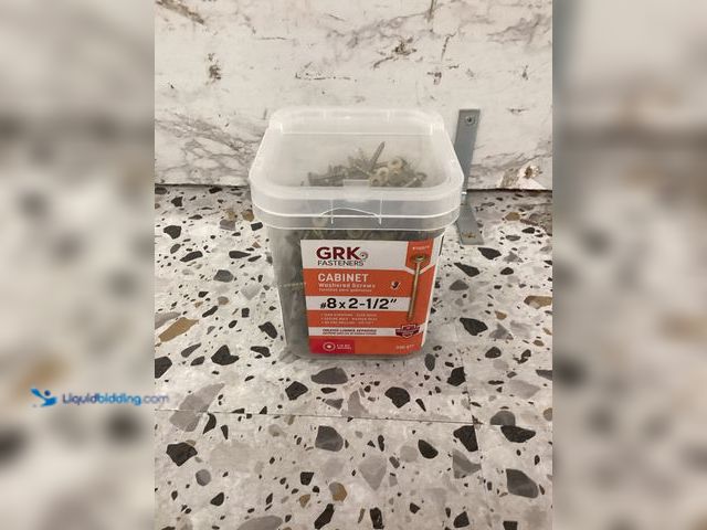 Lot 49-5452068 - GRK Fasteners
#8 x 2-1/2 in. Star Drive Washer Head Cabinet Wood Screw (330-Piece per Pack) SKU # 5...