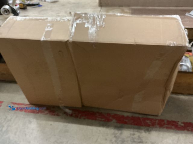 Lot 49-3532454 - 07-13 GMC Fender Flares (set of 4) (black) (hardware included) Unused