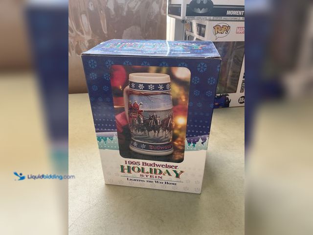 Lot 49-5451670 - Other NEW 1995 BUDWEISER HOLIDAY STEIN BEER MUG CLYDESDALES “LIGHTING THE WAY HOME” NEW IN BOX