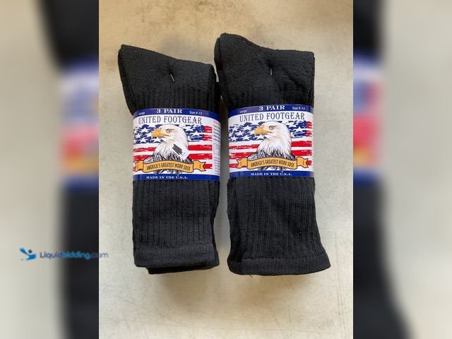 Lot 49-5314799 - LOT OF 2 NEW UNITED FOOTGEAR 3 PAIR EACH PACKAGE COLOR BLACK SIZE LARGE 9-13 AMERICA’S GREATEST WORK...