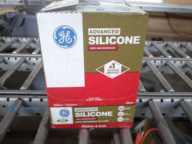 Lot 49-1517519 - GE Supreme Silicone Caulk 2.8 oz. Window and Door Sealant Clear (12-pack) Model # 2814815, Unused  R...