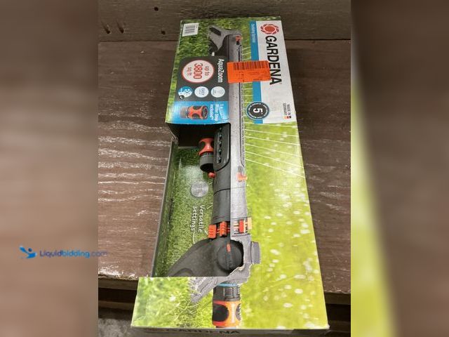 Lot 49-3539472 - Gardena 3800 sq ft Metal Oscillating Sprinkler W/ Aqua Zoom Model 18714-81 (unable to test) Unused