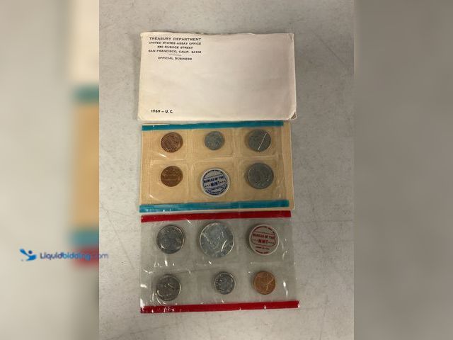 Lot 49-1830039 - 1969 UNCIRCULATED UNITED STATES COIN SET 10 COINS IN PLASTIC SHEETS AND ORIGINAL ENVELOPE #COINS0219