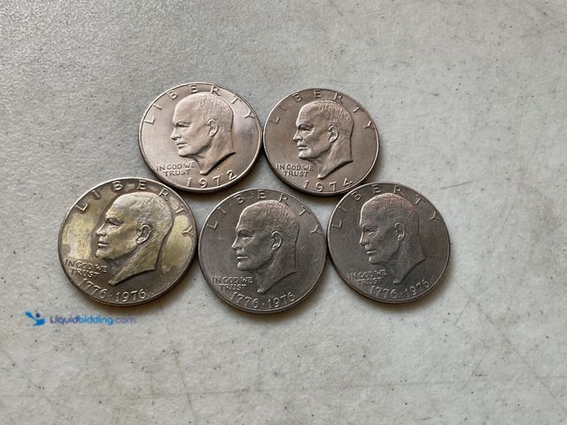 Lot 49-5515568 - LOT OF 5 “IKE” EISENHOWER LARGE ONE DOLLAR COINS INCLUDING 1972, 1974, AND 1976