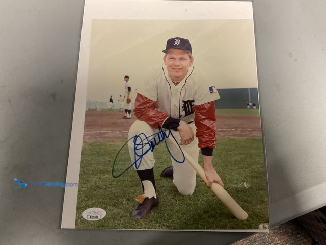 Lot 49-1505941 - WOW! AUTOGRAPHED 8X10 BY THE ONE AND ONLY JIM NORTHRUP WITH JSA COA. AMAZING AUTOGRAPH FOR ANY COLLE...