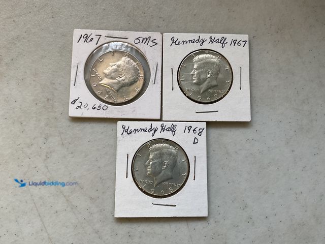 Lot 49-1830005 - LOT OF 3 KENNEDY HALF DOLLAR COINS 40% SILVER INCLUDING 1967 AND 1968 #COINS0219