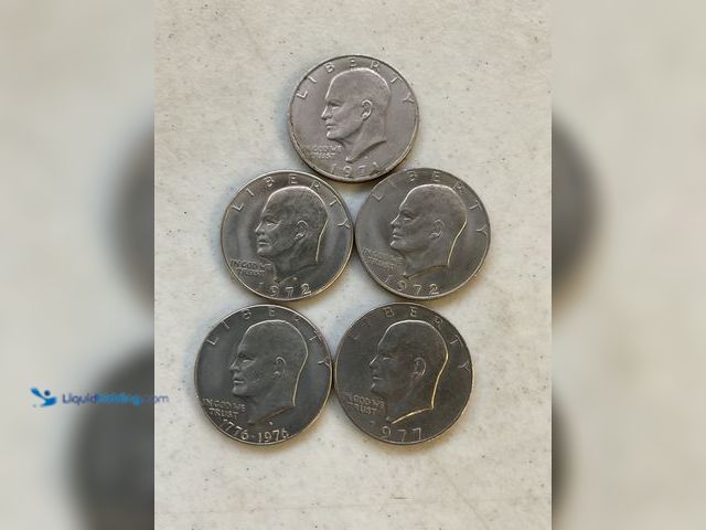 Lot 49-5467366 - LOT OF 5 “IKE” EISENHOWER LARGE ONE DOLLAR COINS INCLUDING 1971, 1972, 1976 AND 1977