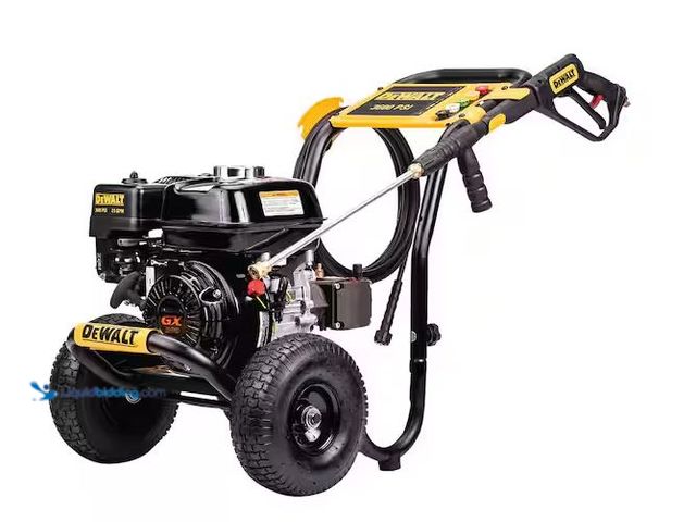 Lot 49-1568914 - DEWALT 3600 PSI 2.5 GPM Cold Water Gas Professional Pressure Washer with HONDA GX200 Engine Model # ...