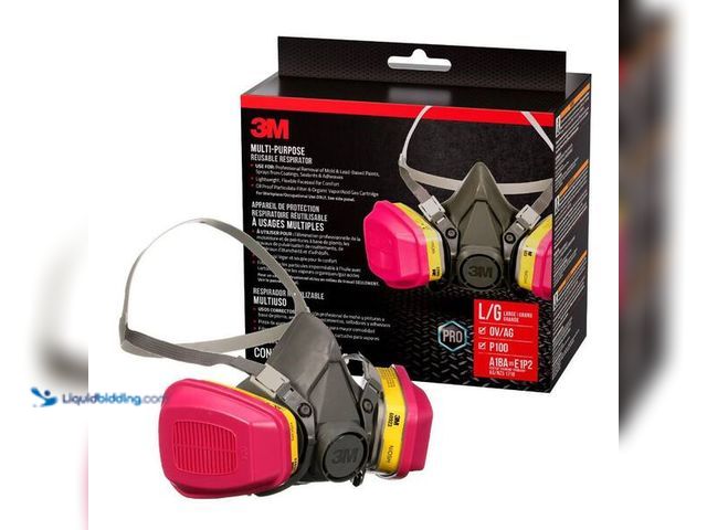 Lot 49-5452731 - 3M
OV AG P100 Professional Multi-Purpose Respirator in Black with Drop Down. SKU # 1001547445 Item ...