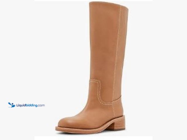 Lot 49-1569735 - Steve Madden women's Riggs, Model # B0DGN8VTVT, Unused, Women's size 10.  Ref#AMABLU0114