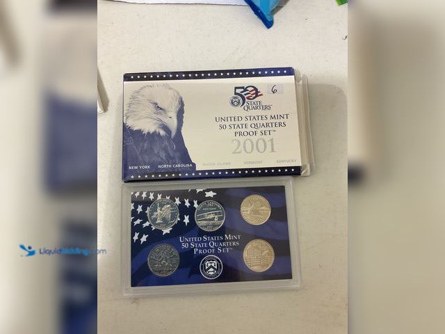Lot 49-3709163 - 2001 UNITED STATES MINT 50 STATE QUARTER PROOF SET 5 COINS IN HARD PLASTIC CASE WITH ORIGINAL SLEEVE