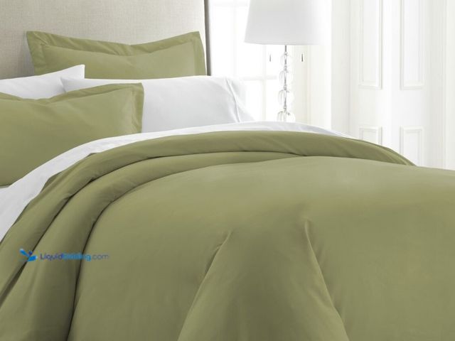 Lot 49-1575373 - Ienjoy Home IEH-DUVET-KING-SAGE 3Piece Home Collection Premium Luxury Double Brushed Duvet Cover Set...