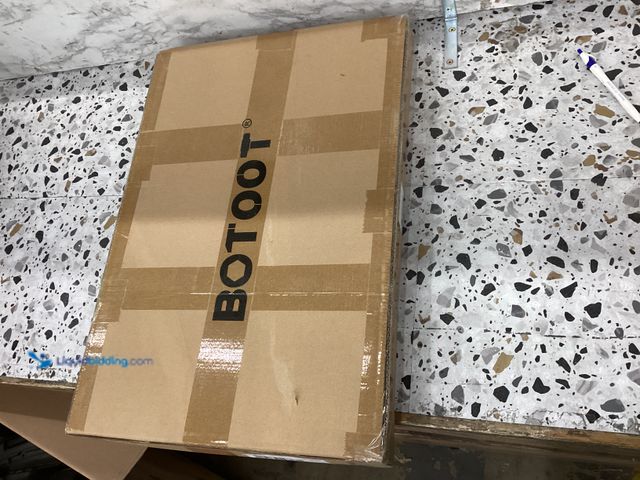 Lot 49-5460710 - Built In Cabinet Doors for Kitchen 22.5 Inch  (White) 14.75 Inch wide Item is Factory Sealed