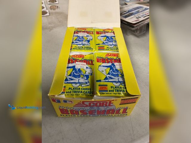 Lot 49-1810314 - COLLECTIBLE 1990 SCORE BASEBALL WAX PACK BOX OF 36 PACKS ALL SEALED