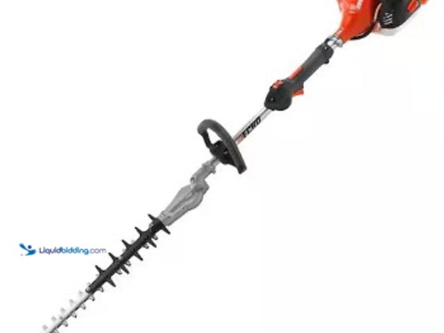 Lot 49-2022842 - ECHO 21 in. 21.2 cc Gas 2-Stroke Hedge Trimmer with 20 in. Shaft, Model # SHC-225S, MSRP $449, Sligh...