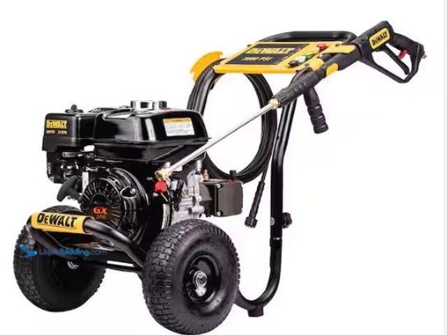 Lot 49-1573995 - DEWALT 3600 PSI 2.5 GPM Gas Pressure Washer with Honda GX200 Engine, Heavy-Duty Commercial Cold Wate...