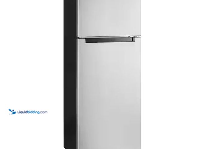 Lot 49-1576732 - Vissani 7.2 cu. ft. Top Freezer Refrigerator in Fingerprint Resistant Stainless Steel Look Model # M...