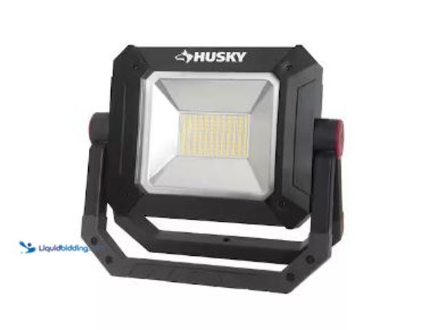 Lot 49-1625326 - Husky 5000 Lumens LED Rechargeable Work Light, Model # EL2206-50W7, Unused, Powers on.  Ref#PA0703